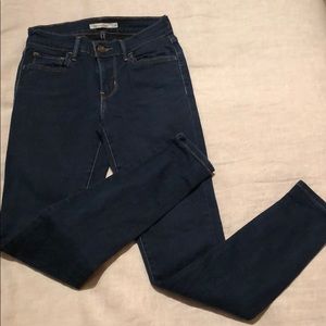 Levi’s 710 Super Skinny Jeans